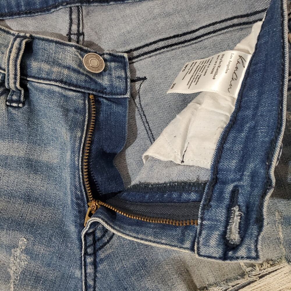 KanCan Distressed Light Wash Mid Rise Skinny Jeans Womens Size 26 Ripped Grunge - Picture 7 of 11